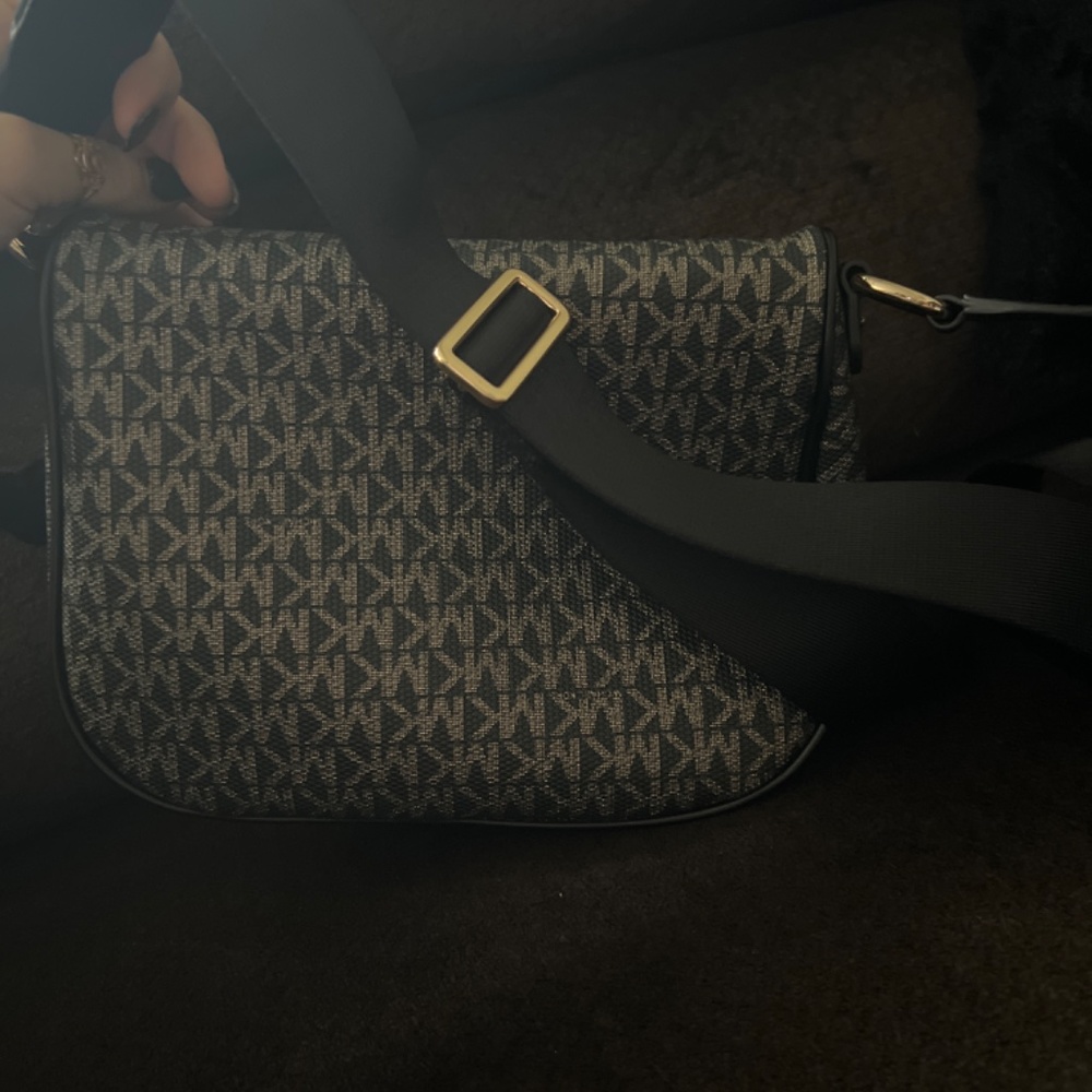 Sling pack - Picture 5 of 5